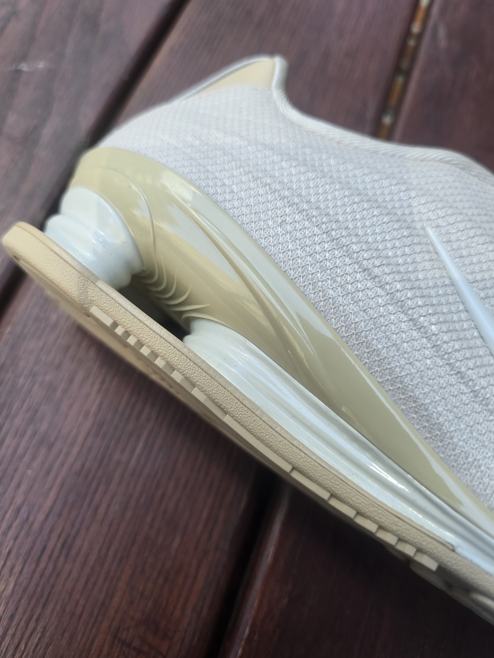 NEW!!! Nike Women's Shox Z Sneakers,Color: Oatmeal/Phantom-Linen, Size W7 - Picture 8 of 16